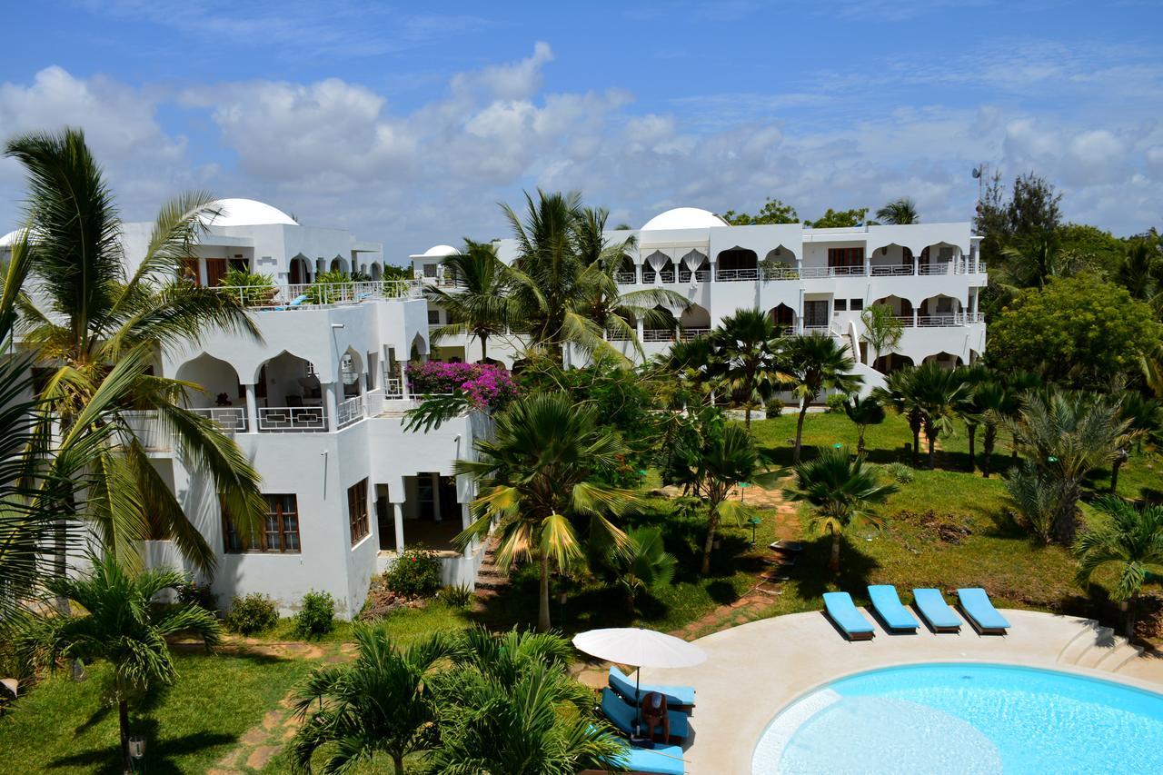 Amani Beverly * Malindi